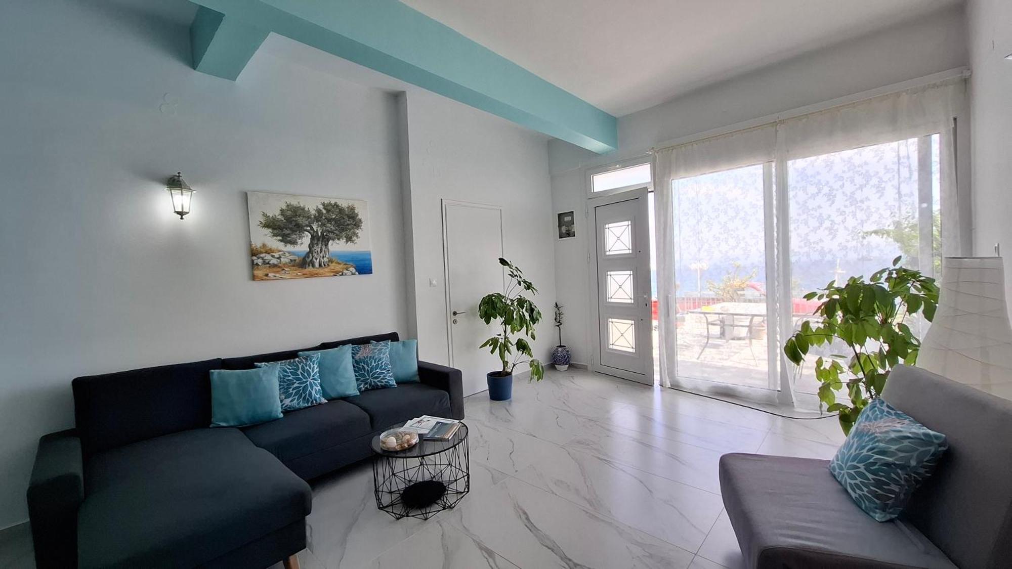 Antony'S Apartment Sea View Tiros Exterior photo